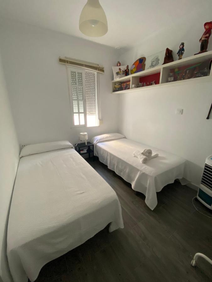 Habitaciones La Vina Cádiz Exteriör bild