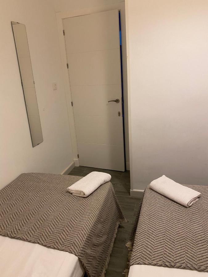 Habitaciones La Vina Cádiz Exteriör bild